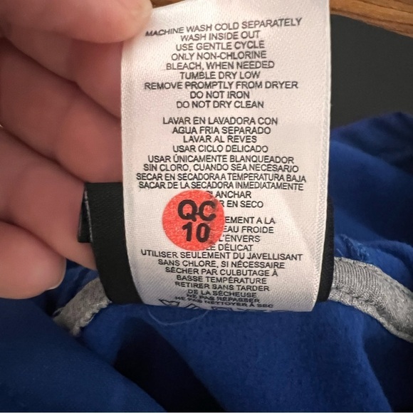 New York Giants NFL Football Team Apparel Official Hoodie Kids’ Size Large 14/16 - Picture 7 of 7